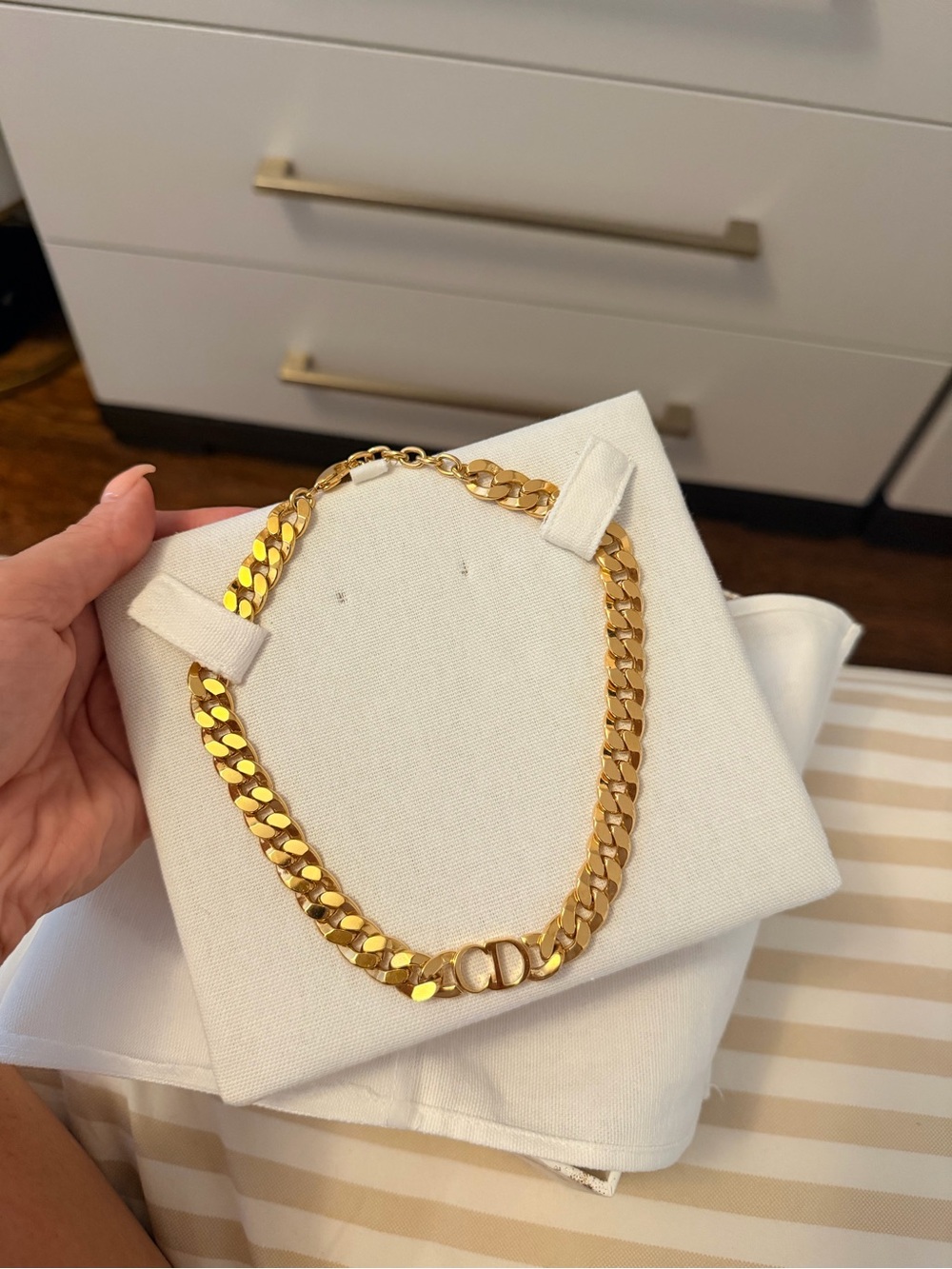 Dior choker